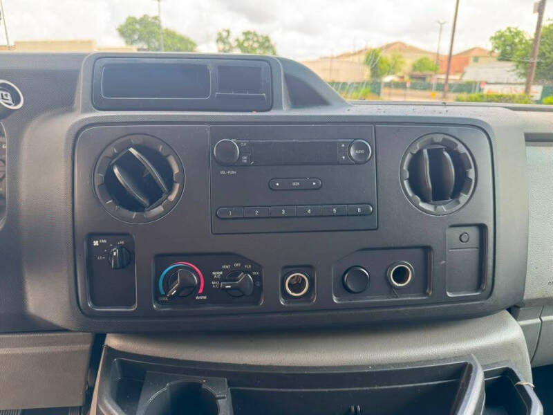 2009 Ford E-Series E-250