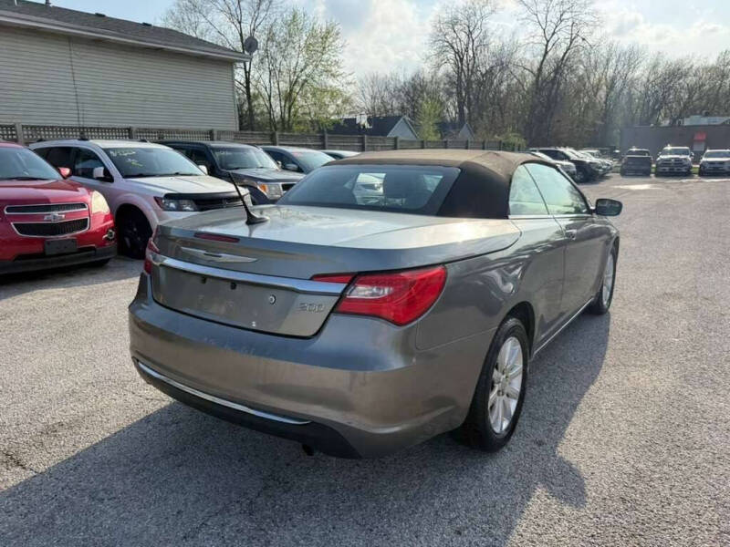 2012 Chrysler 200 Touring