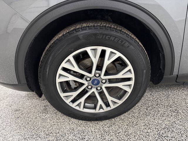 2022 Ford Escape Hybrid SEL