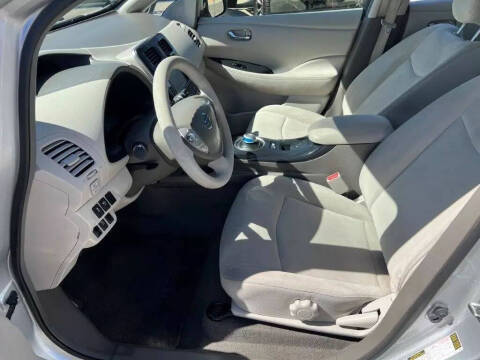 2011 Nissan LEAF