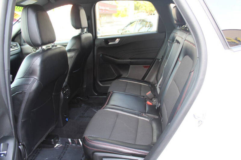 2023 Ford Escape ST-Line