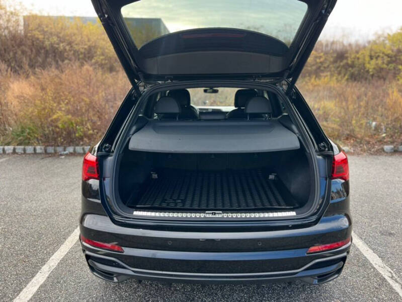 2021 Audi Q3 quattro S line Premium 45 TFSI