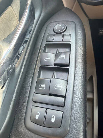 2012 Dodge Grand Caravan Crew