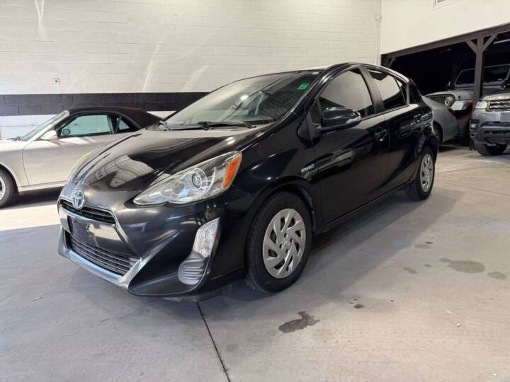 2016 Toyota Prius c Two