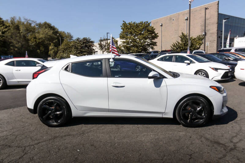 2019 Hyundai Veloster
