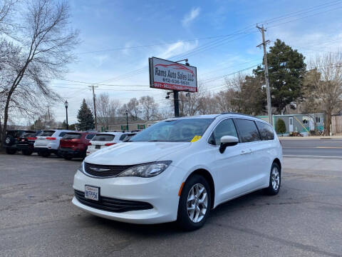 2018 Chrysler Pacifica for sale at Rams Auto Sales LLC in South Saint Paul MN