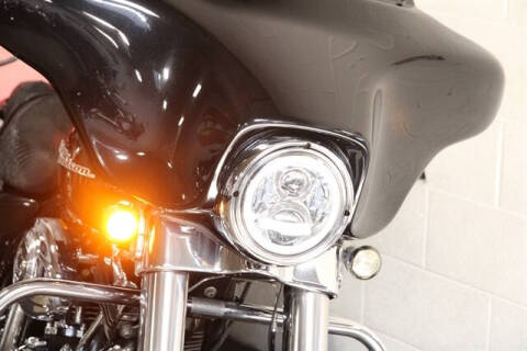 2013 Harley-Davidson STREET GLI