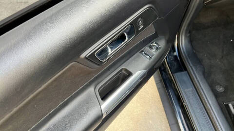 2017 Ford Mustang V6