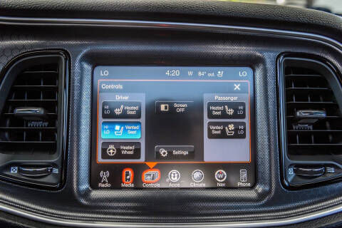 2015 Dodge Challenger SXT Plus