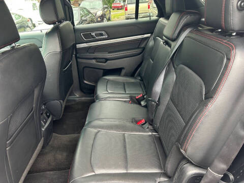 2016 Ford Explorer Sport