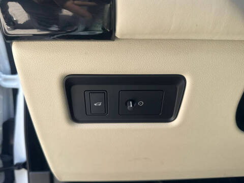 2021 Land Rover Range Rover P400 HSE Westminster Edition