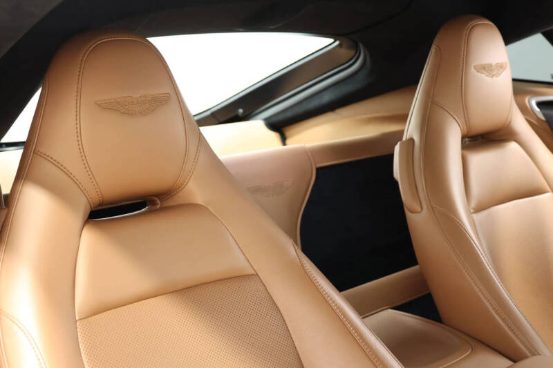 2019 Aston Martin Vantage