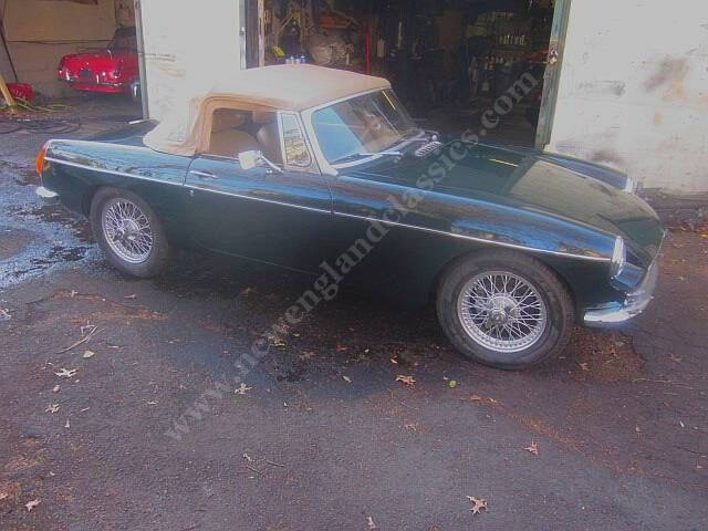1976 MG B