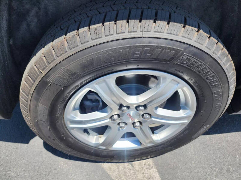 2018 GMC Acadia SLE-1