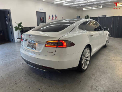 2014 Tesla Model S P85D