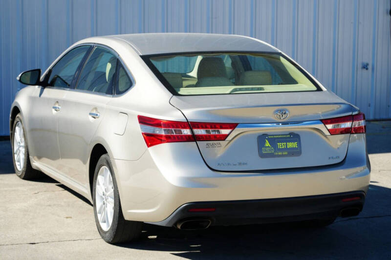 2013 Toyota Avalon XLE