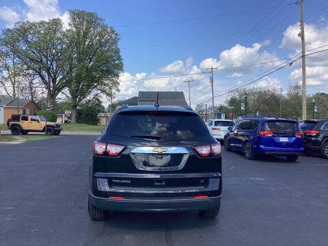 2017 Chevrolet Traverse LT