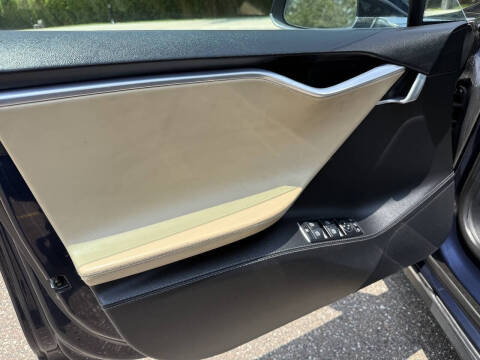 2015 Tesla Model S P85D