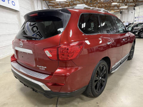 2017 Nissan Pathfinder Platinum