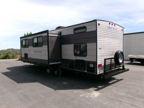 2018 Forest River Cherokee Grey Wolf 26dbh