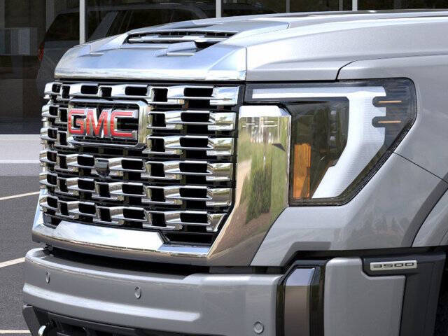 2025 GMC Sierra 3500HD