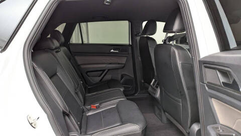 2022 Volkswagen Atlas Cross Sport SE 4Motion