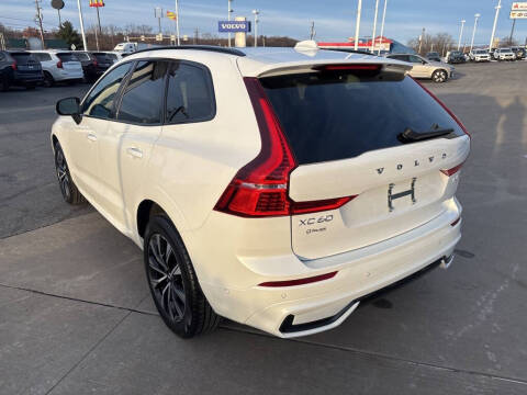 2025 Volvo XC60 B5 Plus Dark Theme