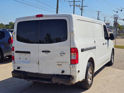 2012 Nissan NV 2500 HD S