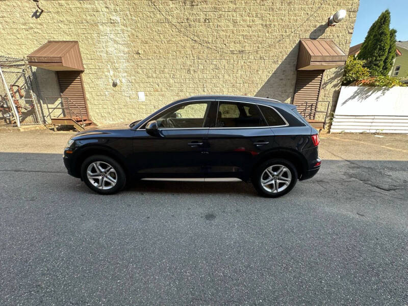 2019 Audi Q5 quattro Premium 45 TFSI