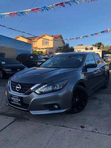 2017 Nissan Altima for sale at Nueva Italia Motors in Ventura CA