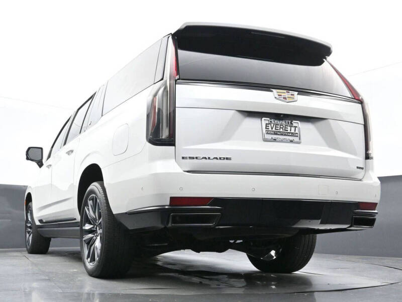 2021 Cadillac Escalade ESV Sport