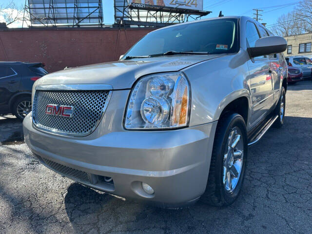 2009 GMC Yukon for sale at Kelly Auto Group in Cleveland, OH