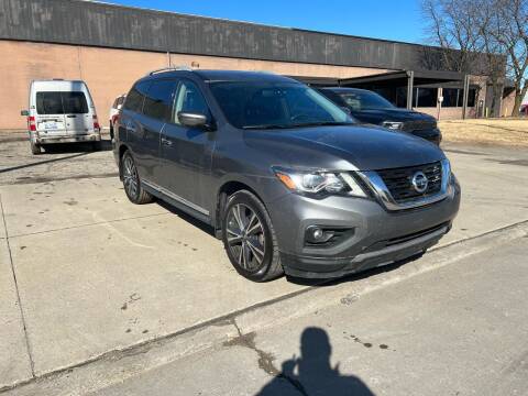 2018 Nissan Pathfinder for sale at M-97 Auto Dealer in Roseville MI