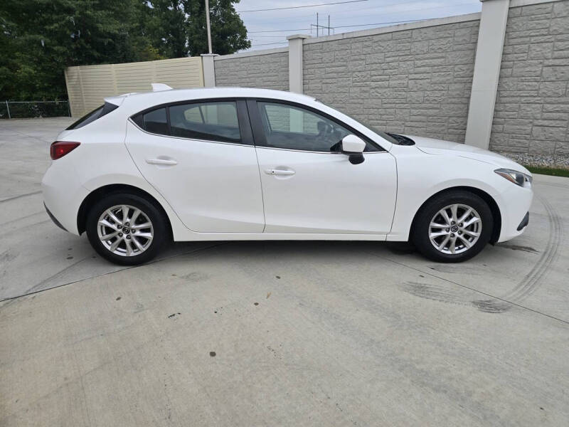 2016 Mazda MAZDA3 i Grand Touring photo 7