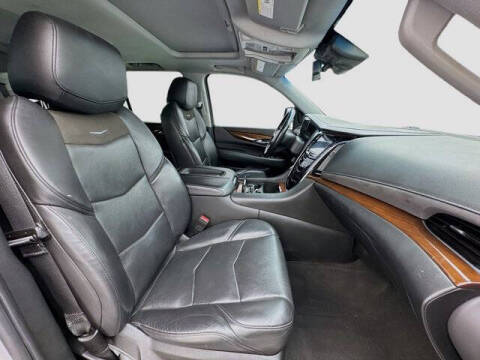 2020 Cadillac Escalade Luxury