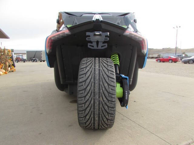 2023 Polaris Slingshot