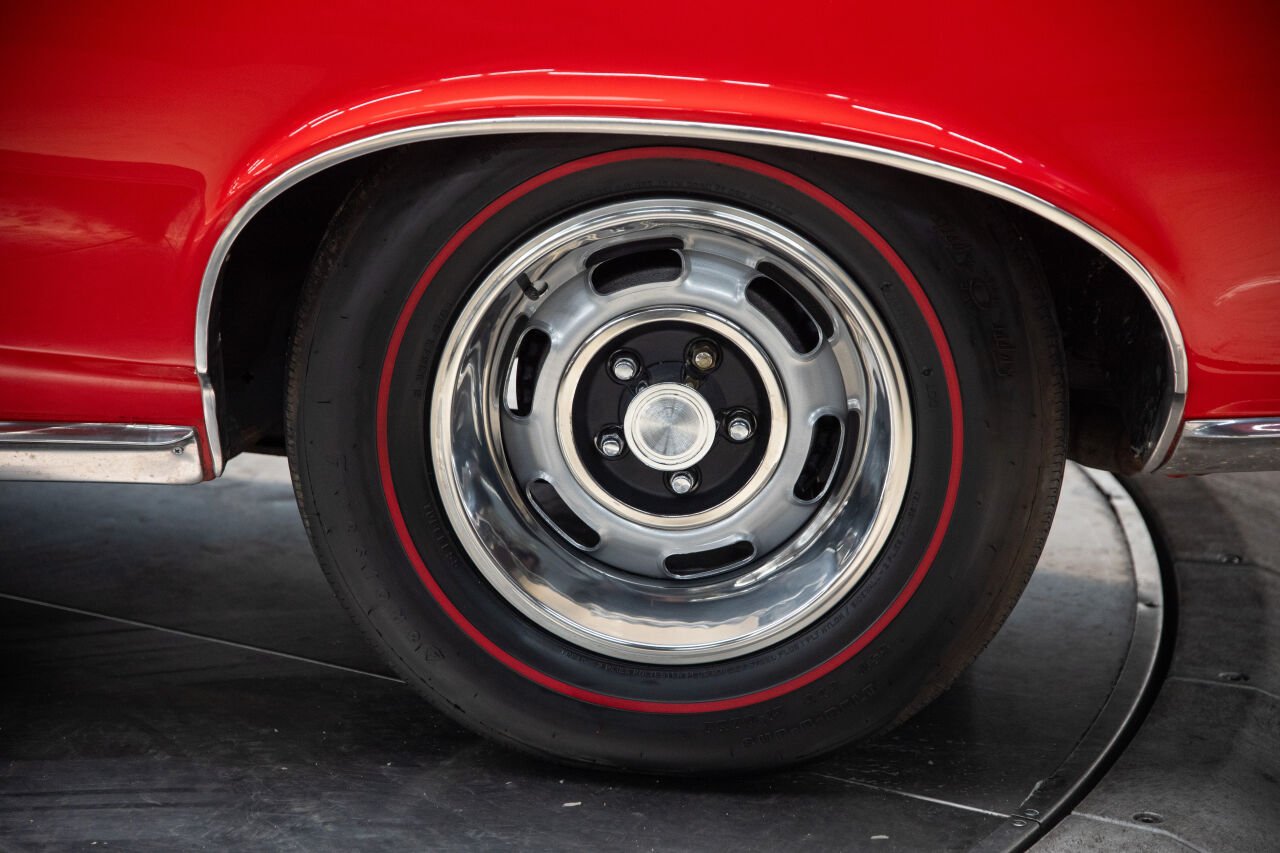 1966 Pontiac GTO 23