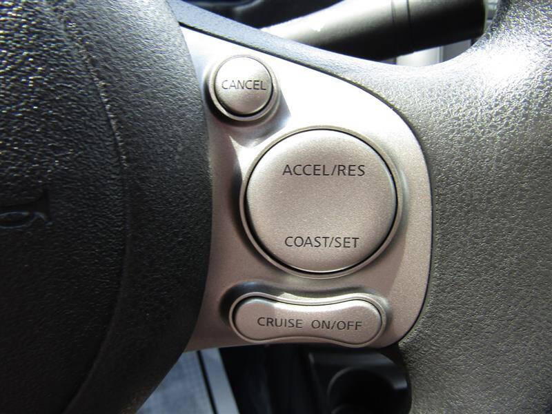 2013 Nissan Versa 1.6 SV