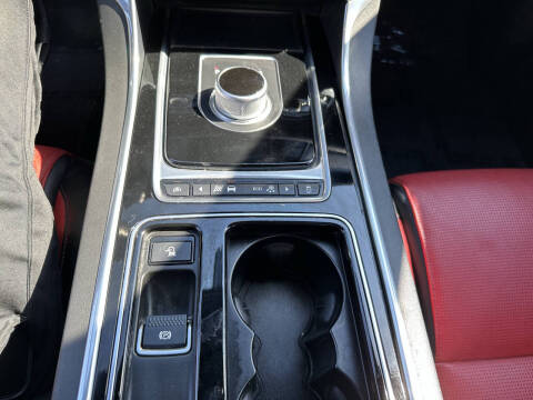 2016 Jaguar XF R-Sport