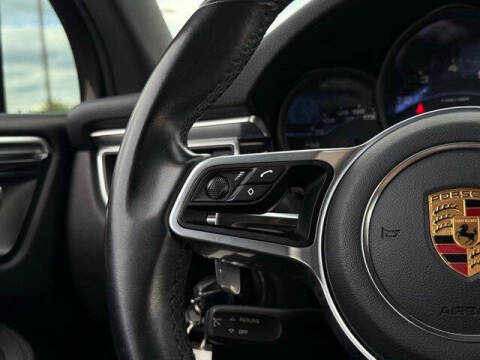 2017 Porsche Macan