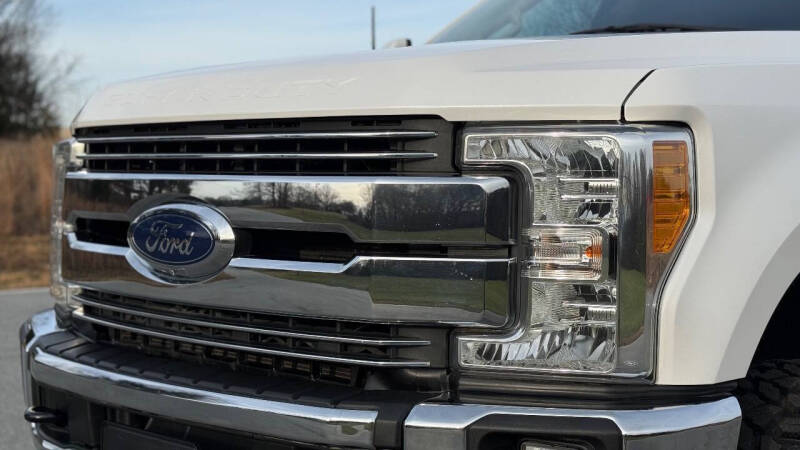 2017 Ford F-350 Super Duty Lariat