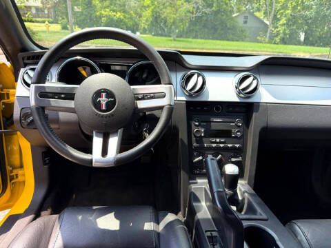 2006 Ford Mustang GT Deluxe