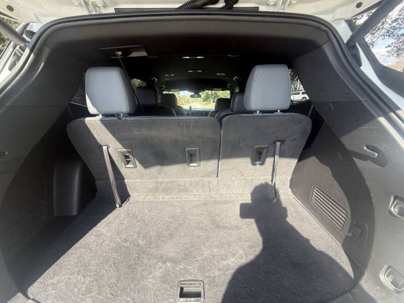 2022 Buick Enclave Essence