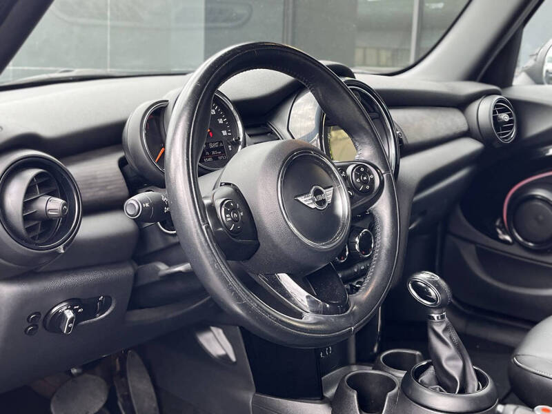 2017 MINI Hardtop 4 Door Cooper