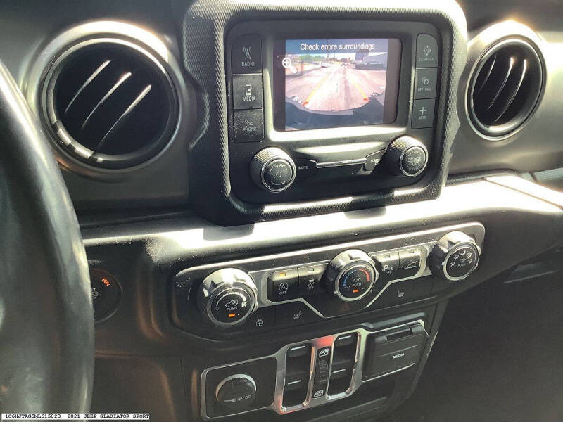2021 Jeep Gladiator Willys
