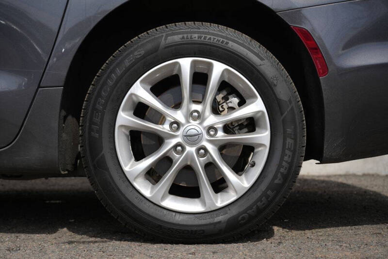 2021 Chrysler Pacifica Touring