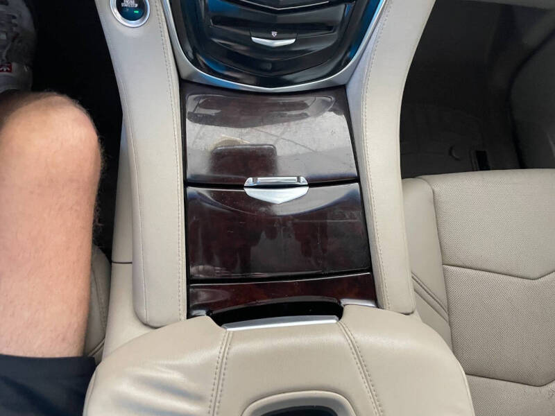 2015 Cadillac Escalade Luxury