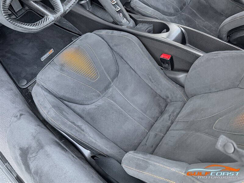 2021 McLaren 765LT