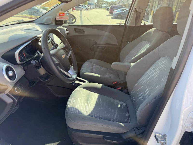 2018 Chevrolet Sonic LS Auto