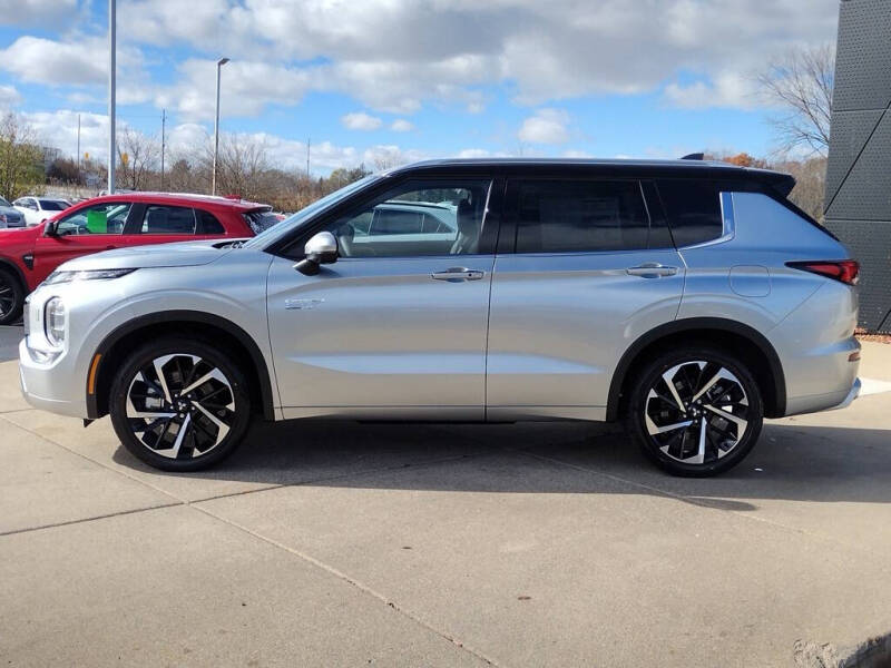 2025 Mitsubishi Outlander PHEV SEL